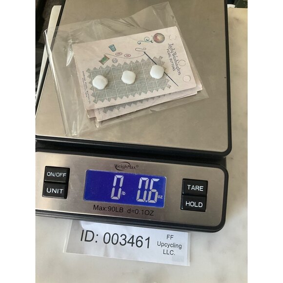 New Old Stock VTG 1940's Lady Washington Baby Pearls Buttons Lot of 9 Made USA - Picture 4 of 5